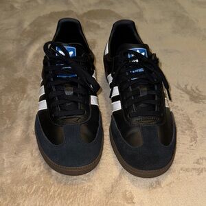 Adidas Samba Men’s Classic Black and White Trainers